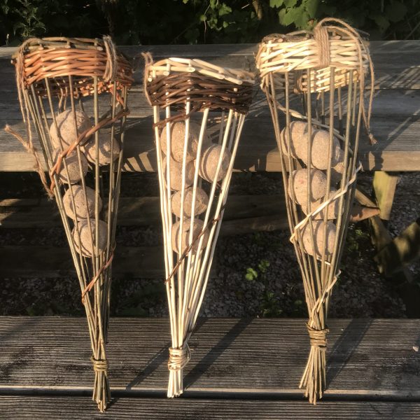 Willow bird feeder with 6 fat balls, wildlife conservation. - Image 7