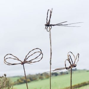Hovering willow dragonfly sculpture, 9th anniversary, gardener gift, animal sculptures, bug sculpture, eco friendly , house plant decorations