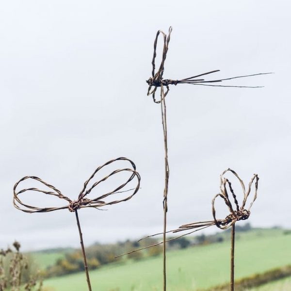 Hovering willow dragonfly sculpture, 9th anniversary, gardener gift, animal sculptures, bug sculpture, eco friendly , house plant decorations
