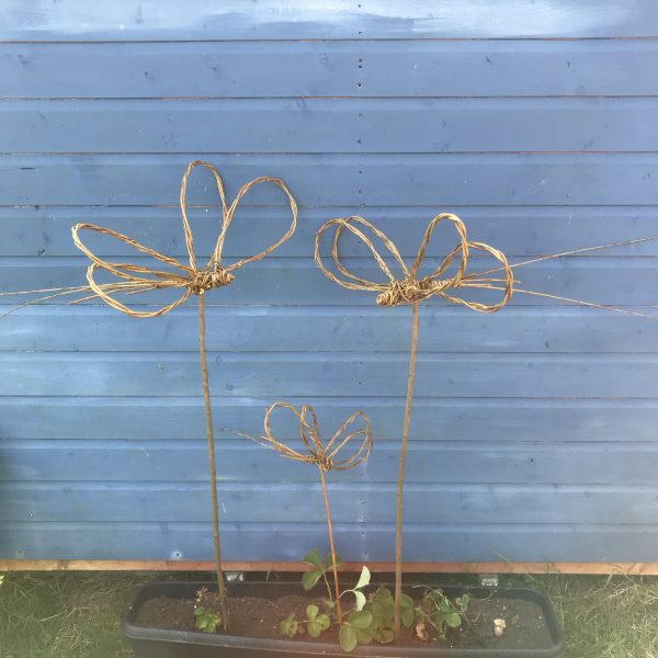 Hovering willow dragonfly sculpture, 9th anniversary, gardener gift, animal sculptures, bug sculpture, eco friendly , house plant decorations - Image 7